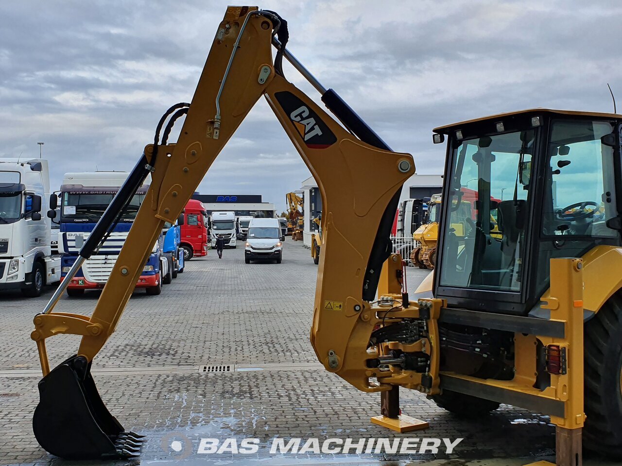 Download Caterpillar 432f 2 2018 Backhoe Loader Bas Machinery PSD Mockup Templates